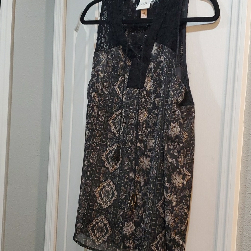 Stylish black and gold tank top